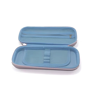 Funda Protectora Universal de PU con Cremallera y Diseño 3D de Dibujos Animados, Resistente al Desgaste, Colores y Logotipo Personalizables, 23x10x4.5CM - Product Image 1
