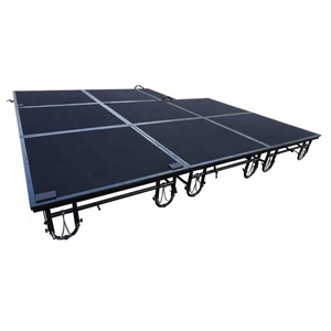 Escenario Portátil Plegable de Acero Resistente para Conciertos al Aire Libre en Venta con Ruedas - Product Image 1