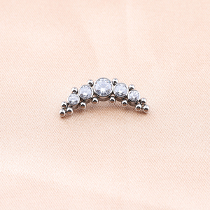 G23 टाइटेनियम पांच जिक्रोन Bezel सेट और छोटे मनका Labret सिर कान तुंगिका संवर्धन भेदी - Product Image 5