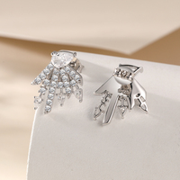 Fabricant de bijoux en gros, boucles d'oreilles clous personnalisées en argent sterling 925 plaqué rhodium avec zircon cubique taille poire
