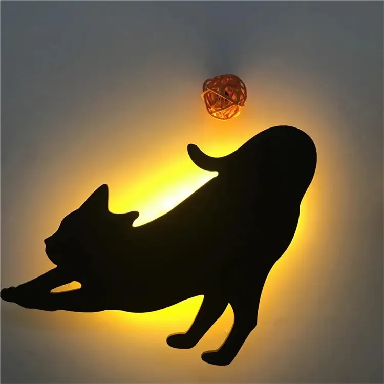 Ampliamente utilizado moderno dormitorio dorado control de sonido luz de pared resina Animal dibujos animados lindo gato gatito cabeza diseño decoración de pared lámpara