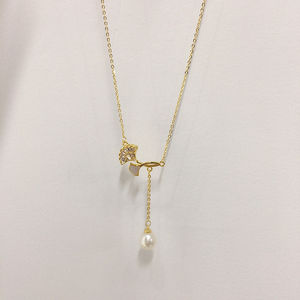 Collier en perles d'eau douce naturelles avec pendentif en forme de feuilles de ginkgo et coquillages, vente en gros SHDIYAYUN, bijoux pour femmes - Product Image 2