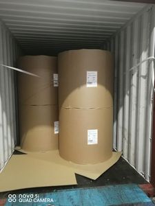 Meilleur prix 70g 75g 80g Papier bond non couché en pâte de bois vierge anti-frisage, rouleau jumbo simple face pour découpe A4 - Product Image 6