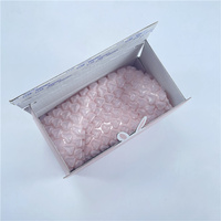 Boîte d'expédition plate rose à fermeture éclair avec doublure en éponge gaufrée, emballage rigide léger en carton ondulé, recyclé et économique pour le transport