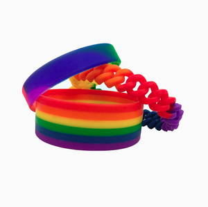 Braccialetto Unisex in Silicone Impermeabile con Design Personalizzato Stampato 'Love Is Love' LGBT Pride Rainbow per Eventi e Regali Personalizzati - Product Image 5
