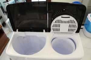 Agitador semiautomático compacto y eficiente <span class=keywords><strong>de</strong></span> 7kg con doble barra, lavadora <span class=keywords><strong>de</strong></span> bañera doble <span class=keywords><strong>de</strong></span> habla inglesa para hoteles, apartamentos y alquileres - Product Image 3