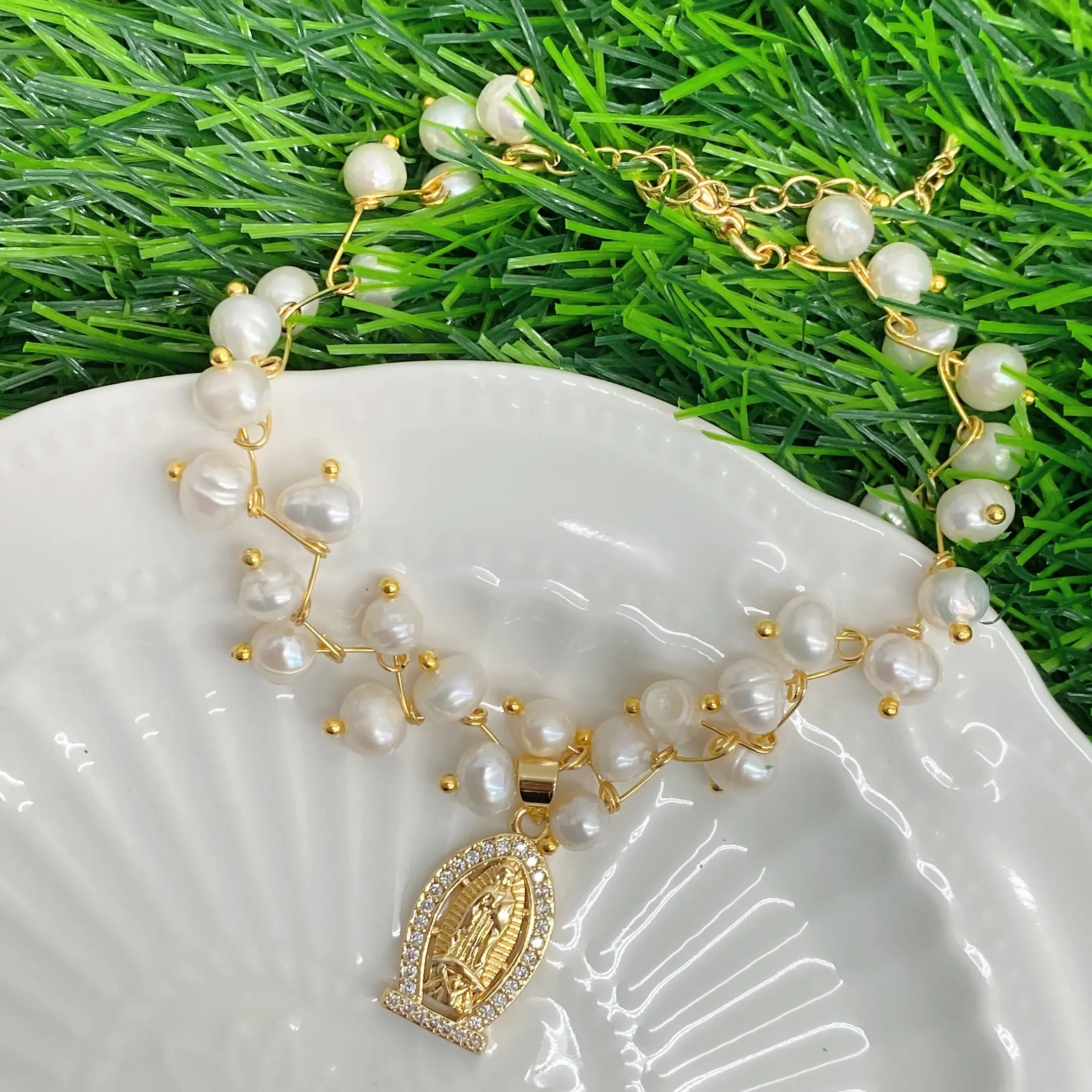 Buy Luxury Shining Zircon Butterfly Bracelet for Women and Girls - Alpha  Jewelleries
