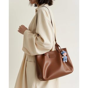 4 pièces tenues de qualité supérieure fabriquées à la main pour 15cm/17cm pour poupées ensemble de vêtements élégants avec d'autres matériaux sans poupée LBB Ariker - Product Image 2