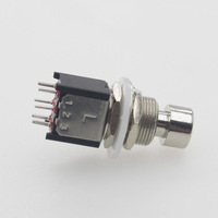 Interrupteur à pédale en plastique CHAOYI PBS-24-202SP DPDT (2PDT) ON-ON PCB 6 broches à verrouillage pour pédales d'effets de guitare avec LED 250VAC 2A IP40