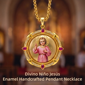 Collar con Colgante <span class=keywords><strong>de</strong></span> Jesús Niño Divino Esmaltado, Latón Dorado <span class=keywords><strong>de</strong></span> 18K, Regalo Católico <span class=keywords><strong>de</strong></span> Protección <span class=keywords><strong>para</strong></span> Bautizo <span class=keywords><strong>de</strong></span> Bebé, América Latina - Product Image 1
