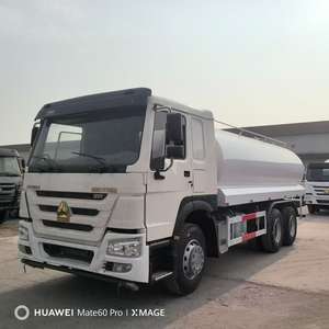 Camion benne d'occasion Howo 371HP 6x4 avec arroseur, réservoir d'eau 25m³, 10 pneus, modèle 375 NX371, pas cher - Product Image 6