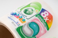 Rouleau imprimé de LOGO privé personnalisé étiquettes de bouteille de détergent en PVC PE auto-adhésives impression, étiquette de bouteille de détergent liquide de lessive