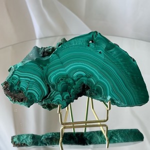 500-600g Pierres Naturelles Souvenirs Artisanat en Pierre Supports de Gravure Laser Grande Plaque de Cristal de Malachite - Product Image 3
