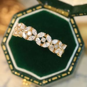 Bague en or massif 18 carats en forme de fleur sertie de diamants naturels Xinfly Real Diamond Gemstone Iced Out 1 Ctw - Product Image 5