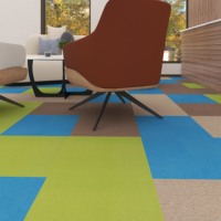 Carreaux carrés de luxe ignifuges et écologiques en nylon avec support PVC 50x50, amortis, lavables, adaptés aux animaux domestiques, pour usage commercial/résidentiel