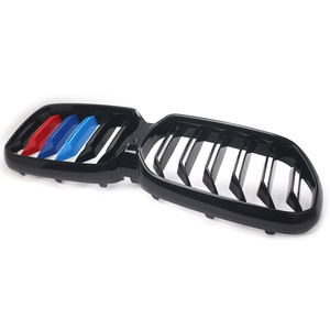 Parrilla BMW Serie 5 G30 LCI, Negro Brillante, Doble Línea, Tricolor, Estilo M, Entrada de Aire para Parachoques Delantero - Product Image 3