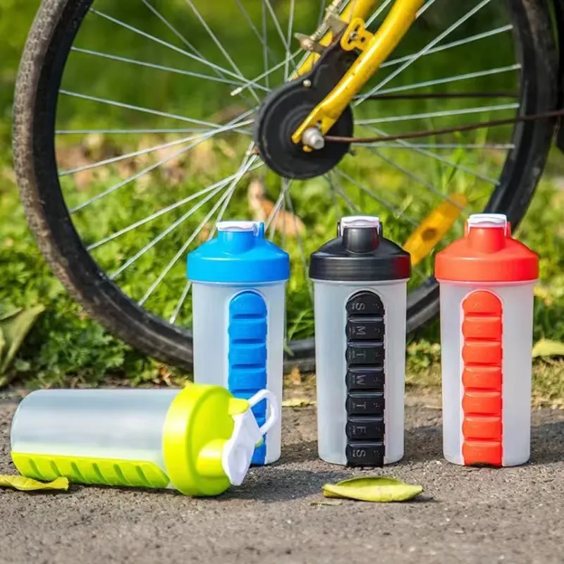 Neue Produktideen Wasser flasche Huaqi SLA03 Sport Gym Fahrrad Auslaufs icherer PP-Kunststoff-Wasser becher mit Pillen dose