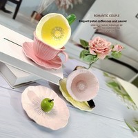 Ensemble tasse et soucoupe en céramique artisanale à motif floral vintage, cadeau de mariage créatif, tasse à café, plateau de thé de l'après-midi, esthétique raffinée, léger