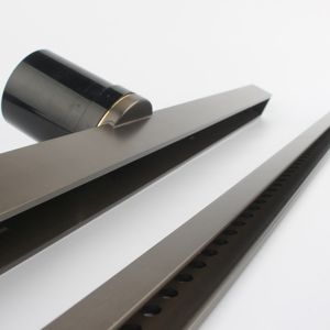Bangqi Heavy Duty 30*600mm nero ottone lineare doccia a pavimento di rotazione 360 moderno stile sottile per i bagni dei bacini dell'hotel - Product Image 2