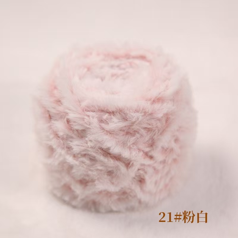 21 # สีชมพูสีขาว