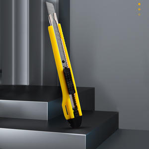 มีดคัตเตอร์สีเหลือง ขนาด 155 มม. ความยาวใบมีด 100 มม. วัสดุ ABS หมายเลขชิ้นส่วน 9951 สำหรับตัดกระดาษและวอลเปเปอร์ - Product Image 2