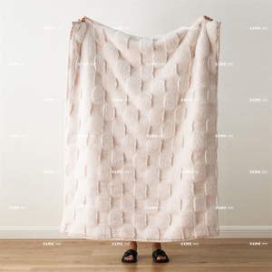 Couverture en fausse fourrure douce à carreaux double face, gaufrée en grille 3D, avec dos en velours mat uni, neutre pour la décoration de canapé et de <span class=keywords><strong>lit</strong></span> (OEM) - Product Image 1