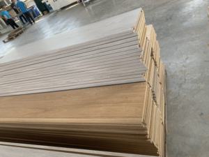 KEPLER plaqué HDF MDF stratifié Bordure d'<span class=keywords><strong>escalier</strong></span> pour appartement Bande de roulement et <span class=keywords><strong>contremarche</strong></span> d'intérieur Nez d'<span class=keywords><strong>escalier</strong></span> - Product Image 4