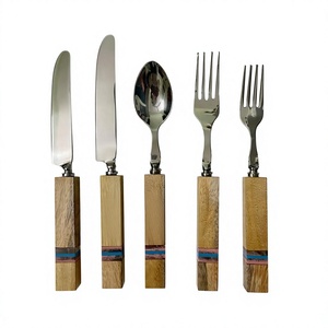 Juego de Utensilios para Queso con Logotipo Personalizado, Cuchillo, Tenedor y Pala para Queso, Cuchillo para Queso de Acero Inoxidable con Mango de Madera, Juego para Untar Queso/Mantequilla - Product Image 1