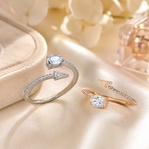 Anello Aperto a Forma di Freccia con Dettagli Scintillanti, Design Regolabile, Accessori di Moda per Donne - Product Image 6