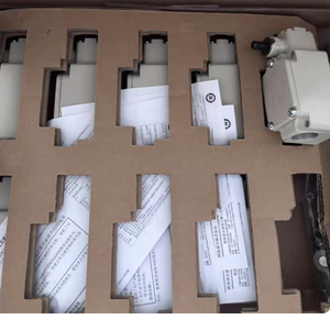 สวิตช์จำกัดระยะ EXLimit รุ่น 1LX7001-P VCX-7001-J VCX-7003 VCX-5001 VCX-7001-P VCX-7003-P VCL-5001 VCL-5003 1LX-5001 แบบป้องกันการระเบิด มีสินค้าในสต็อก - Product Image 2