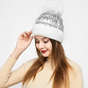 Nouvelle arrivée Puffer hiver chaud bonnet chapeaux tricoté épaissir acrylique pompon chapeaux pour femmes filles