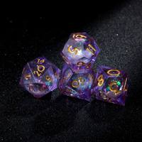 Ensemble de dés en résine à noyau liquide violet, bords tranchants, 7 pièces, polyédriques, faits à la main, remplis de paillettes, pour jeux de rôle D&D