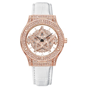Montre à quartz pour homme à motif étoile, bracelet en cuir entièrement orné de cristaux - Product Image 3