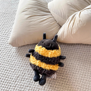Peluche Abeille <span class=keywords><strong>Albi</strong></span> Travailleur de la marque britannique JE, en polyester doux et coton PP, jouet en peluche mignon en forme d'insecte, cadeau unisexe pour adolescents et adultes - Product Image 2