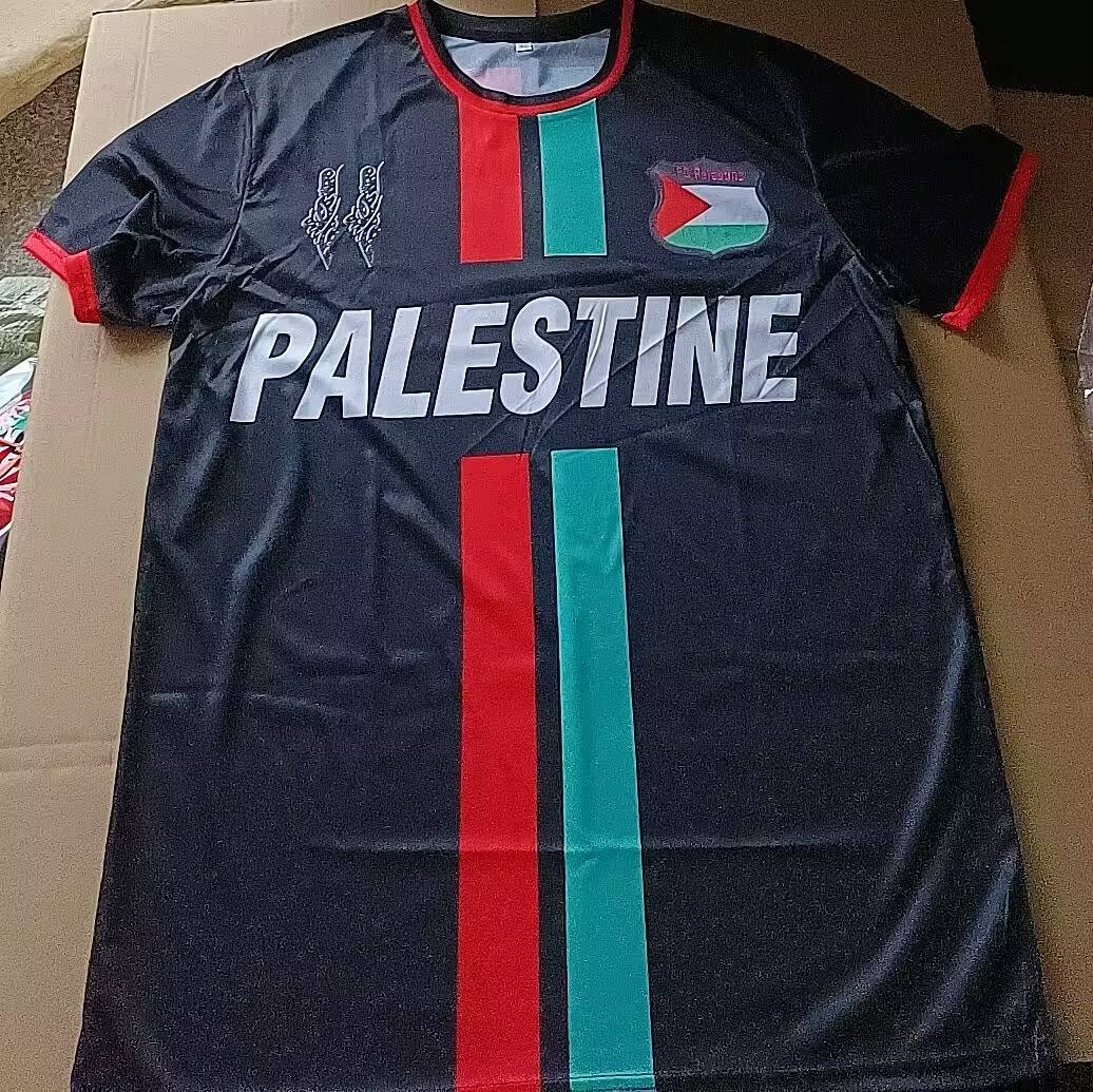 Maglietta personalizzata in poliestere colore nero O-nec free