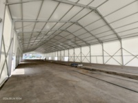 Tente de stockage grande capacité à grande portée, structure en fer robuste, bâche en PVC imperméable, abri industriel toutes saisons