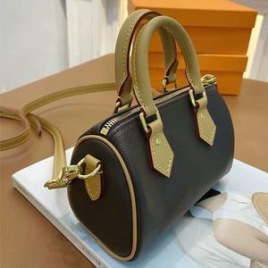 Sac Boston Nano Mini Classique Speedy Motif Fleur Ancienne pour Femme en Cuir Véritable avec Logo, Doublure en PU et Décoration Chaîne pour Épaule ou Bandoulière - Product Image 3