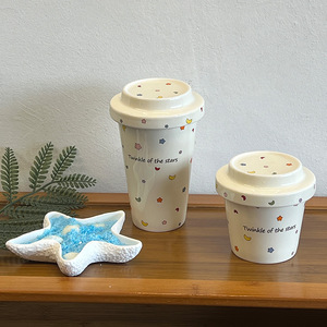 Nuevo Producto: Taza de Café con Estampado de Estrellas y Luna, Taza de Viaje de Cerámica sin Asa con Tapa - Product Image 5