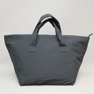 Vente en gros de grands sacs fourre-tout pour femmes de luxe doux femme avec poches avec fermeture éclair logo personnalisé de haute qualité - Product Image 2