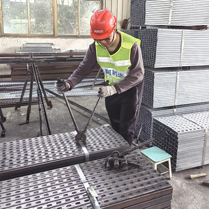 Galvanizli yapısal çelik profilleri dikme ray U şekli çelik kanal özelleştirilmiş U/<span class=keywords><strong>C</strong></span> düz profil üreticisi - Product Image 4