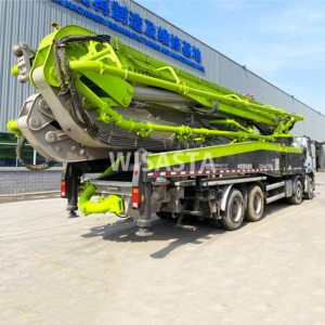 Camión Bomba <span class=keywords><strong>de</strong></span> Concreto Zoomlion Usado, Modelo <span class=keywords><strong>2021</strong></span>, Chasis Benz 4143 8X4, 63m 7RZ, Maquinaria <span class=keywords><strong>de</strong></span> Construcción Bambo Beton - Product Image 3