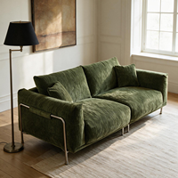 Canapé Bauhaus de style moderne du milieu du siècle pour un salon. Nouvelle conception 2026 pour les appartements de petite taille. Canapé en tissu tweed rétro français.