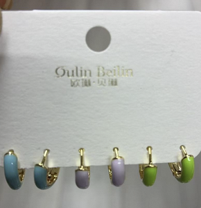 Orecchini a Cerchio Oulin Beilin alla Moda in Resina Acrilica Placcati Oro, Gioielli da Donna, Borchie Rotonde Colorate, 3 Paia - Product Image 3