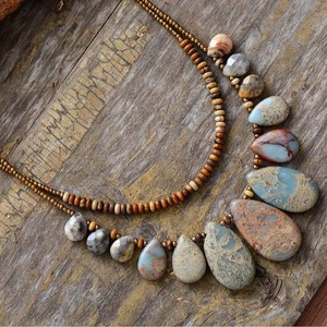 Collar con Colgante de Piedra Natural Turquesa, Joyería Unisex Hecha a Mano, Accesorio de Moda - Product Image 2