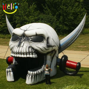 Tunnel de football universitaire gonflable en forme de crâne de <span class=keywords><strong>pirate</strong></span> violet / Tunnel sportif gonflable géant pour l'extérieur - Product Image 6