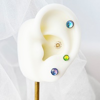 Anting-anting tusuk tulang rawan titanium F136 G23 dengan liontin bintang zircon tiga lapis dan CZ berulir dalam