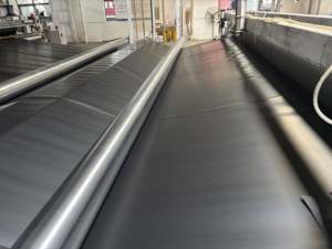 Máquina de soldadura de rodillos para láminas de HDPE de 5 mm y 0,75 mm para revestimiento de estanques, geomembranas, granjas piscícolas y presas con características ecológicas - Product Image 2