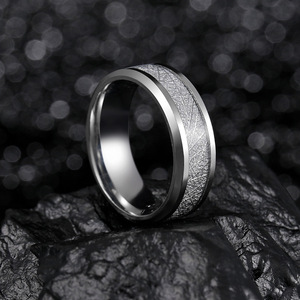 Bague pour homme en acier titane avec motif fil de glace, style Tmall, bijoux de mode pour diffusion en direct, vente en gros directe usine - Product Image 2