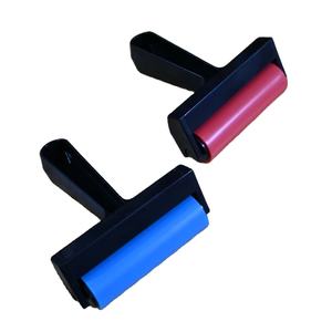 Rouleaux de presse-caoutchouc souples bleus, rouges et noirs pour la peinture au diamant, l'artisanat, la gravure, le collage, l'impression et les outils de tamponnage Longte - Product Image 1