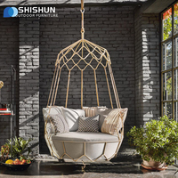 Moderne et à la mode extérieur jardin patio suspendu plafond chaise berçante oeuf chaise meubles